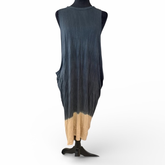 Windsor Dresses & Skirts - Sleeveless Grey & Cream Tie-Dye Knee-Length Dress ,Effortless Lagenlook Style